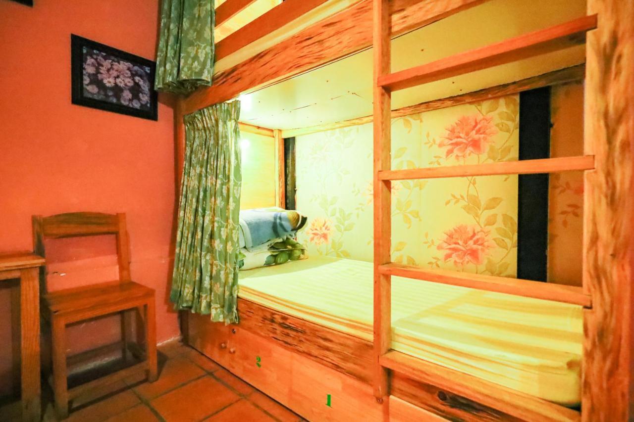 Dalat Flowery Hotel & Coffee Exteriör bild